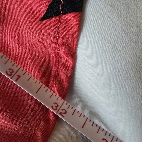 NWT Women's Torrid Red & Black Star Print Women's Tunic Top 14/16 XL - Picture 5 of 6